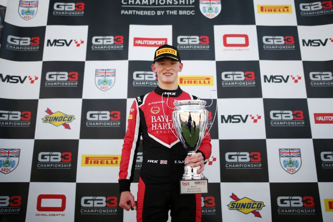 Slater leidt GB3 Kampioenschap na verbluffende dubbel in Silverstone