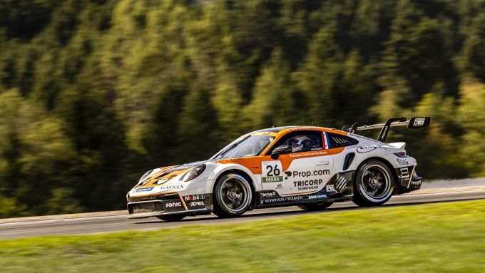 Porsche Sixt Carrera Cup Deutschland 2025 Finale Hockenheim Foto Porsche Newsroom 3 Team GP Elite versus Schumacher CLRT