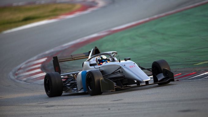 Thomas Strauven in Eurocup3 met Griffin Core by Campos Racing