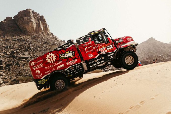 Loprais hield de schade in het klassement beperkt