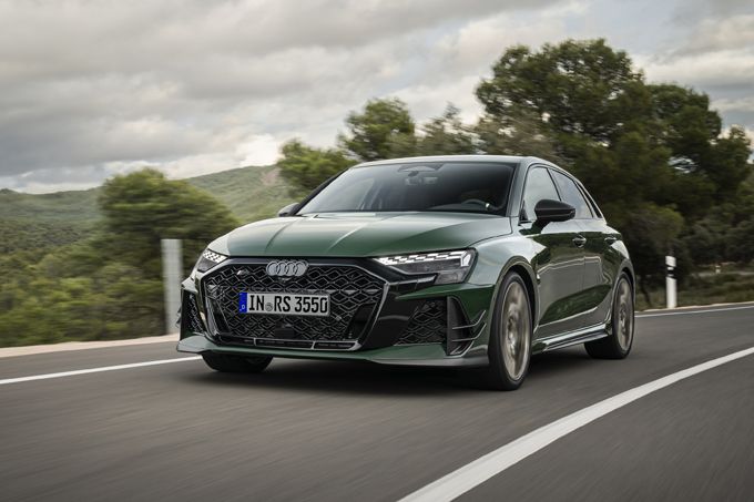 Audi viert ‘50 jaar vijfcilinder’ met exclusieve Audi RS 3 competition limited