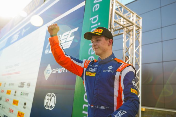 Reno Francot heeft de openingsronde van het FIA Formula Regional European Championship op de Red Bull Ring afgesloten met een overwinning in een enerverende Race 3