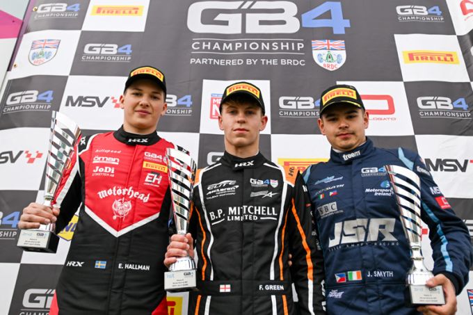 De top drie van race twee