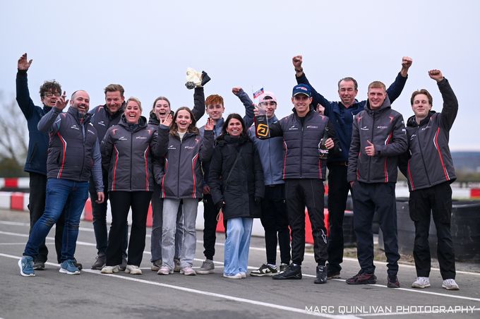 Team Koene waar Job, Mart en Nout Bult racen