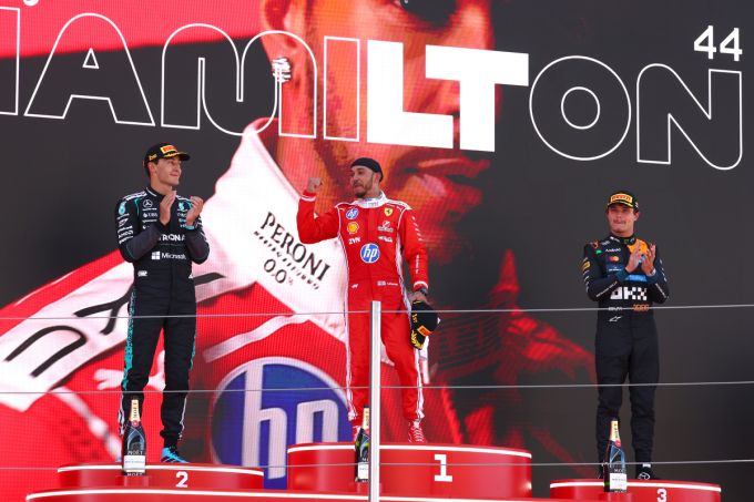 Lewis Hamilton Michael Schumacher Ferrari Barcelona F1